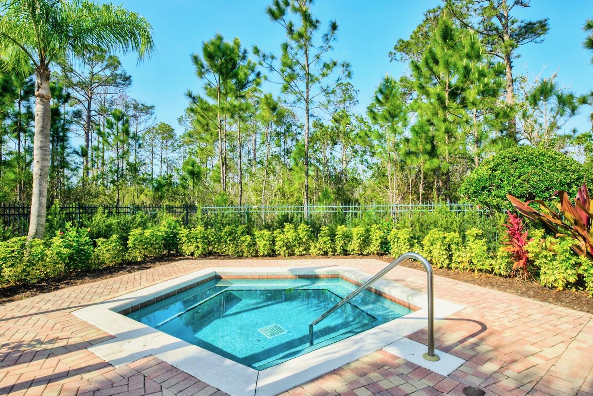 Luxury 2Br Condo - Pool & Hot Tub - Near Disney Orlando Exteriör bild